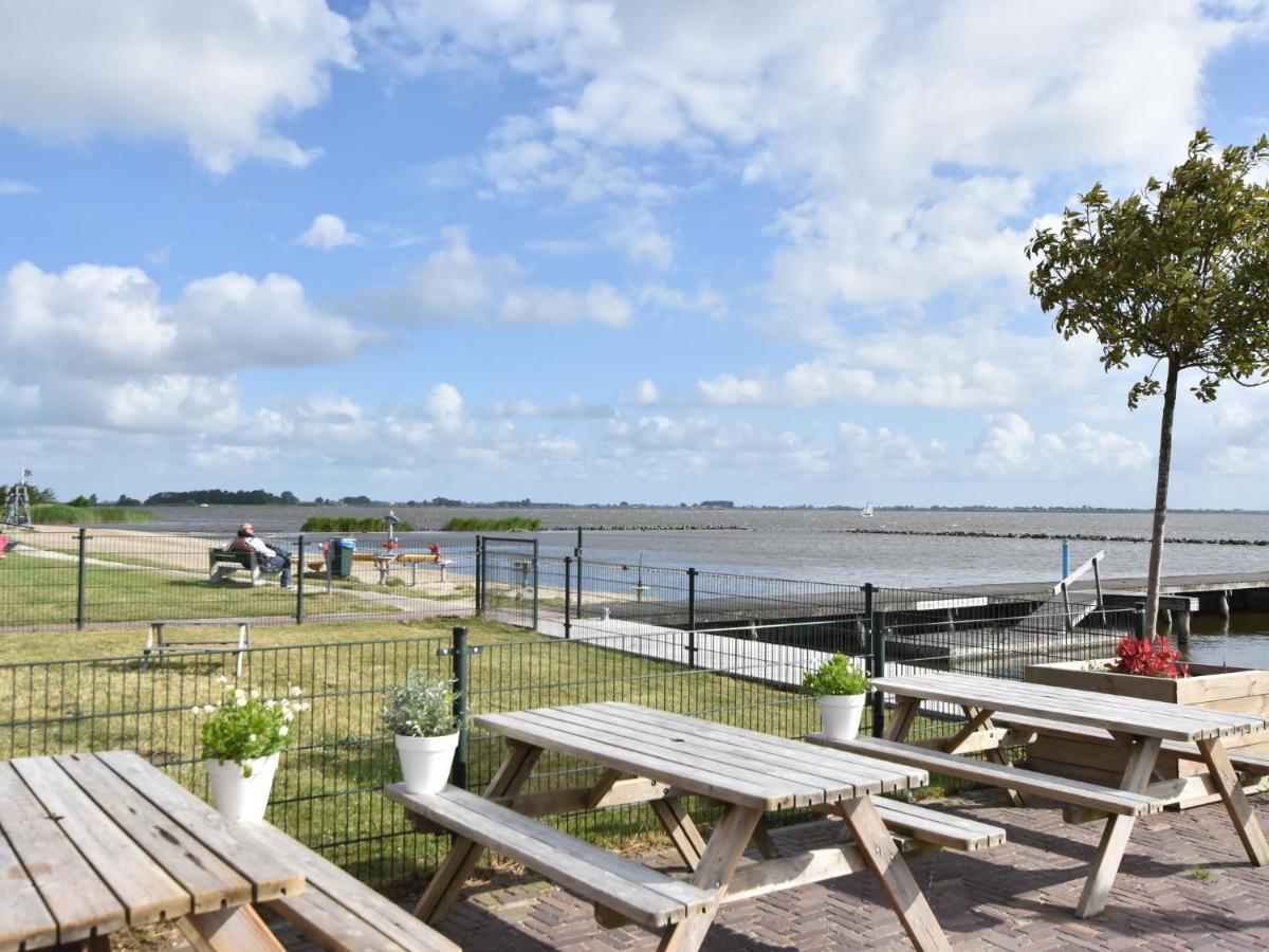 באלק Comfortably Vacation Home At Slotermeer Lake מראה חיצוני תמונה